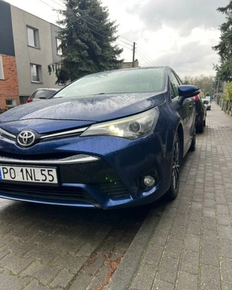 Toyota Avensis cena 33900 przebieg: 251042, rok produkcji 2015 z Poznań małe 106